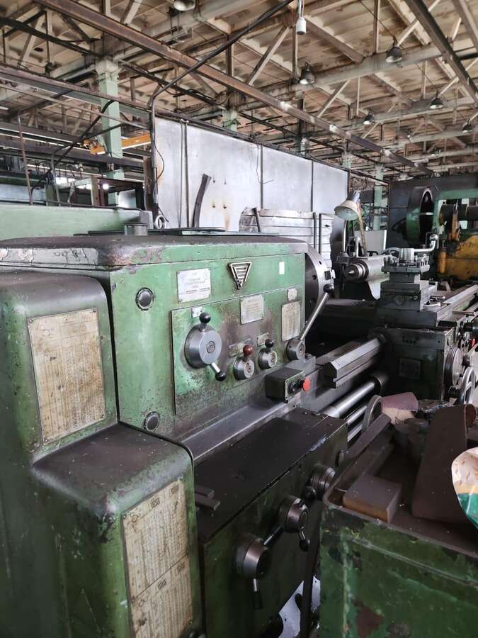 Станок токарно-винторезный 1М63