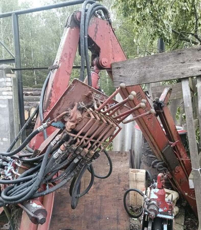 Подъёмник для бревен 2000 г.в.
