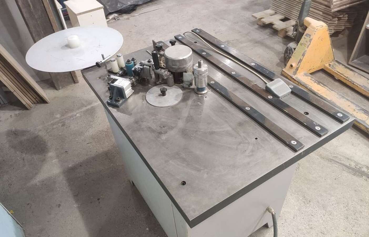Станок кромкооблицовочный BJF-505W
