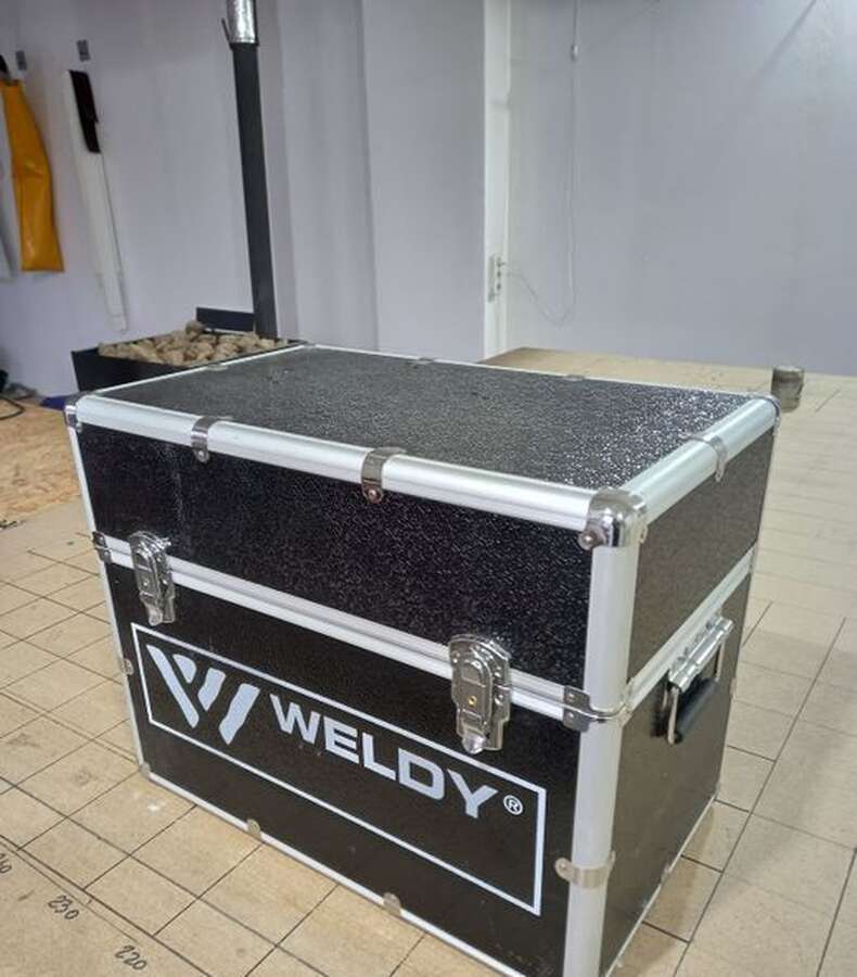 Сварочный автомат Weldy PW 3400 для изделий из ПВХ