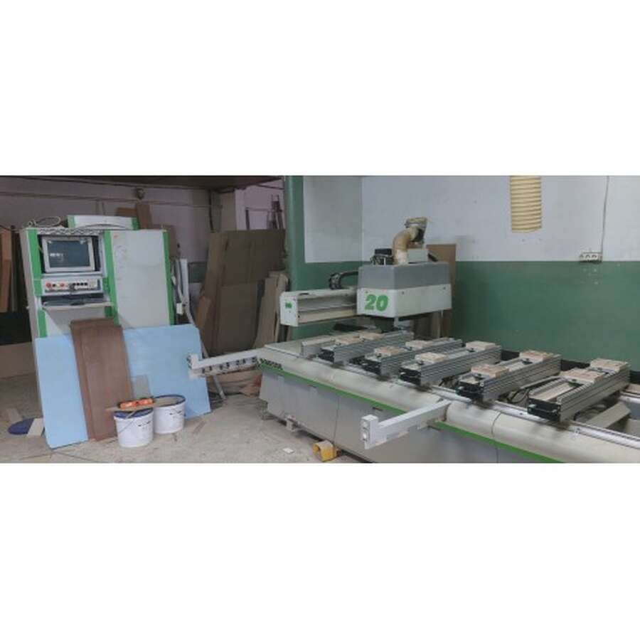 Обрабатывающий центр с ЧПУ Biesse Rover 20