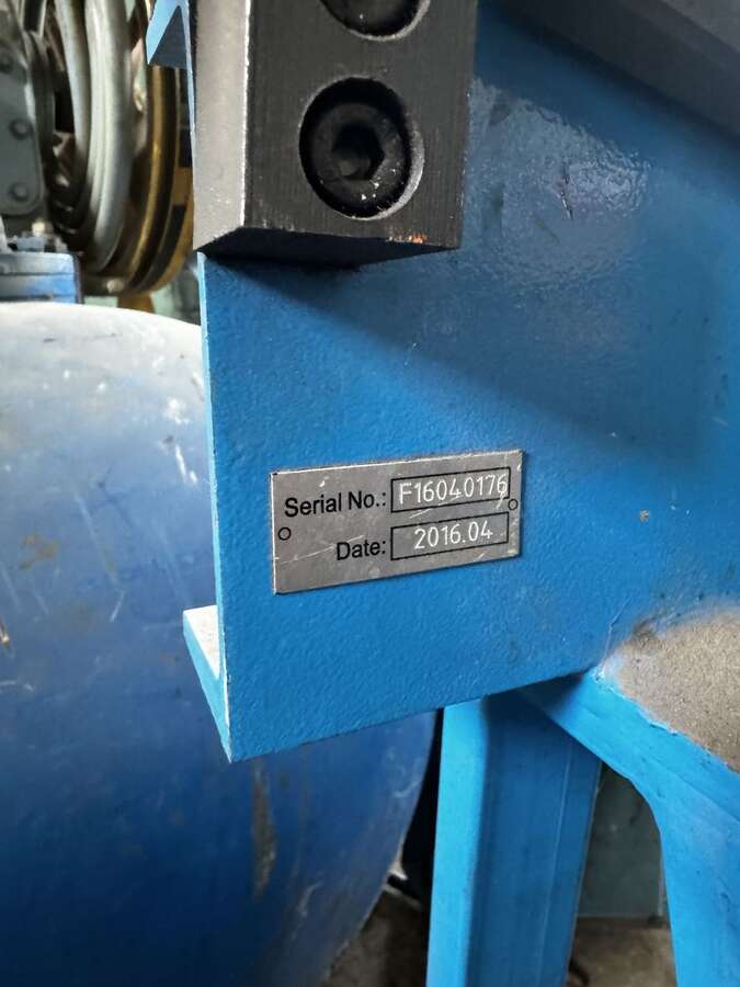 Гильотина для рубки металла Metal Master MG 1300