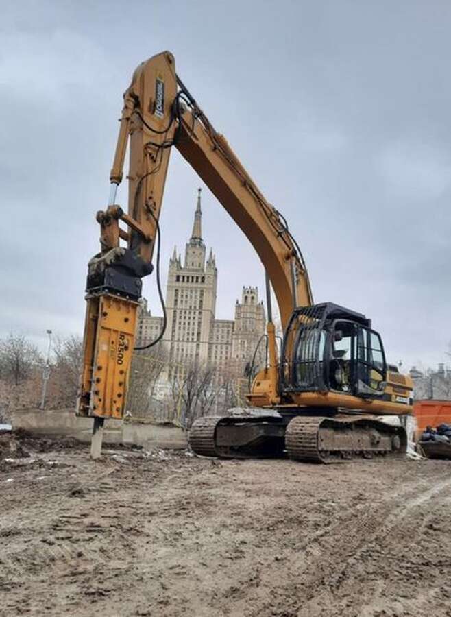 Гусеничный экскаватор JCB 330