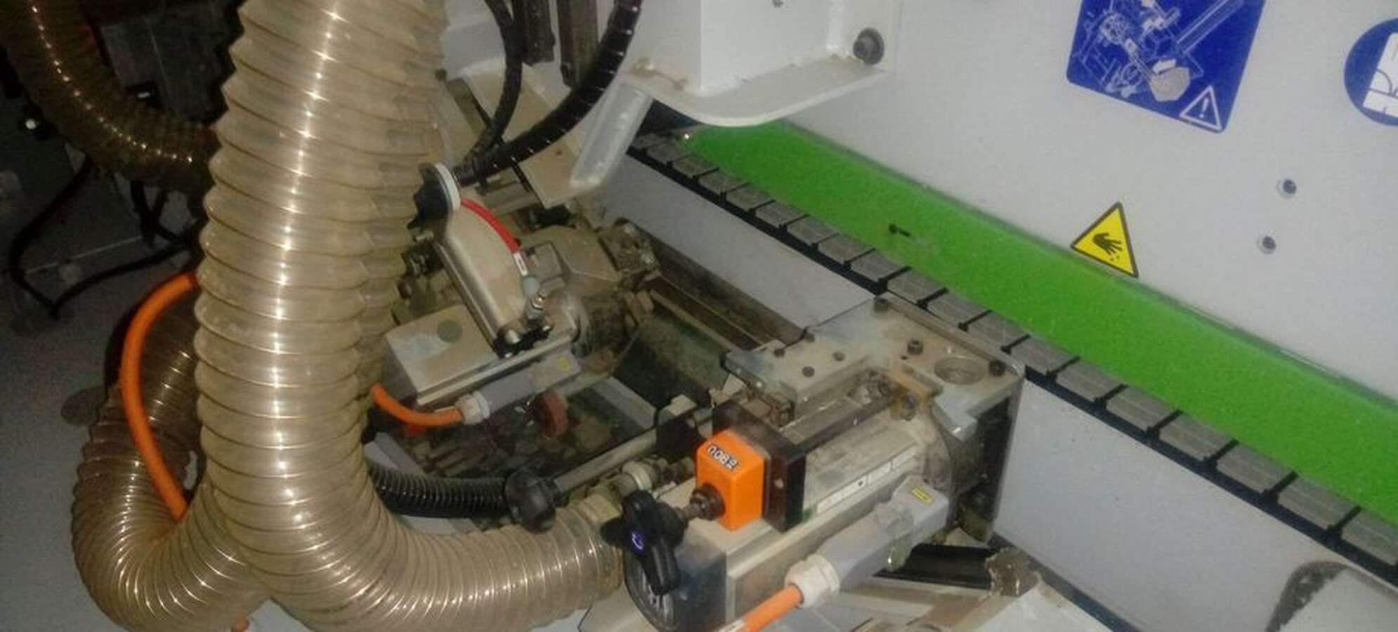 Кромкооблицовочный станок Biesse Jade 240