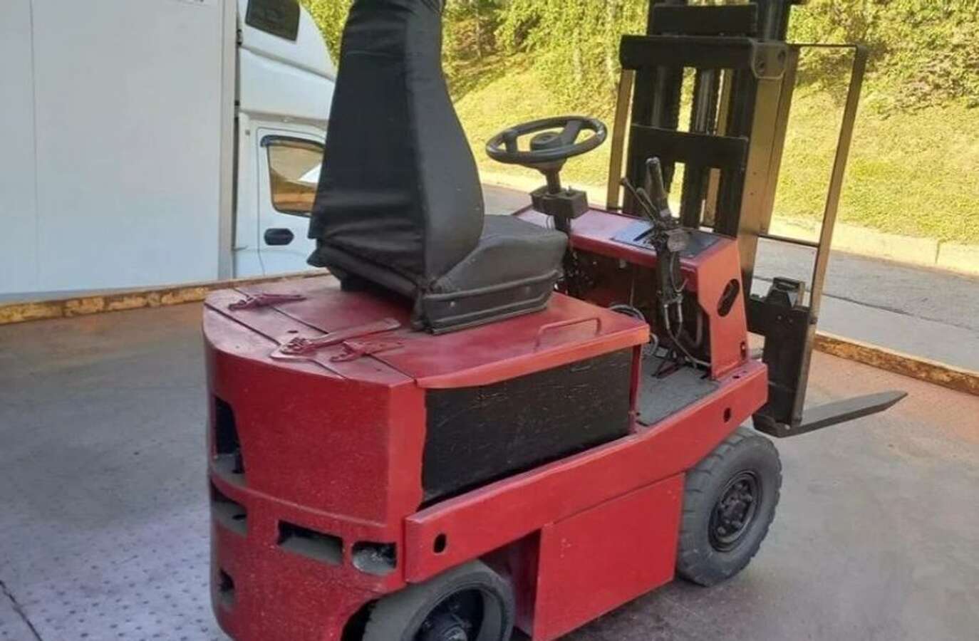 Погрузчик электрический Balkancar