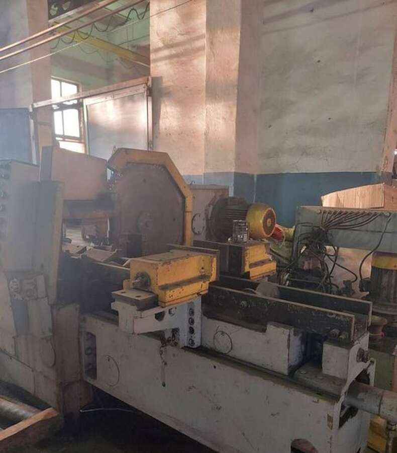 Автомат отрезной круглопильный 8Г663-100
