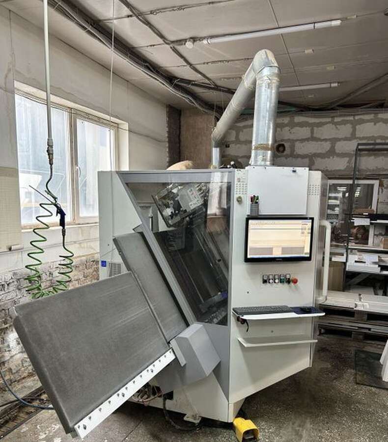 Сверлильно-пазовальный центр с ЧПУ SCM Cyflex F900