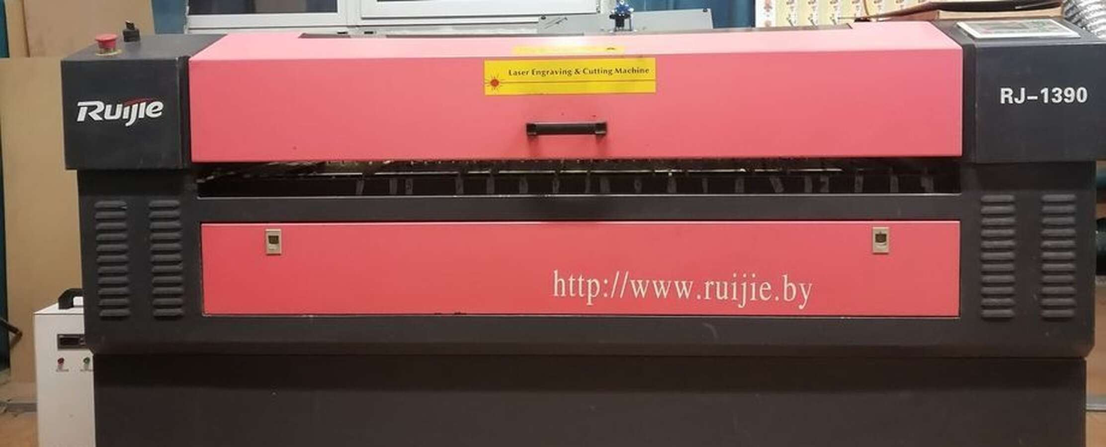 Лазерно-гравировальный станок Ruijie RJ 1390