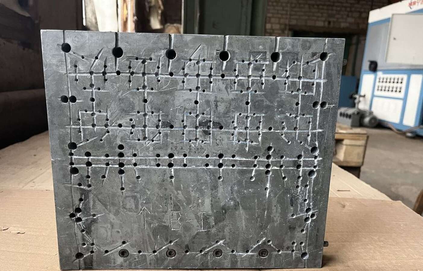 Оборудование для вакуумной формовки Cavf-28c