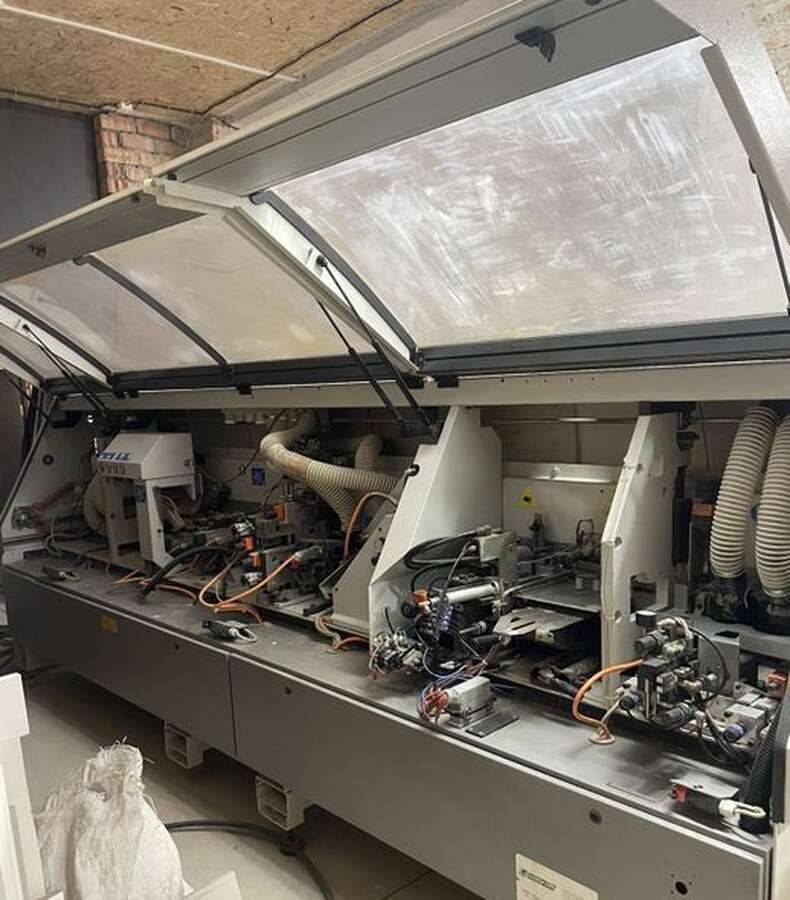 Кромкооблицовочный станок Biesse Rover Akron 440