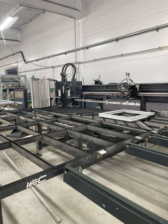 Сварочно-зачистная линия SL4Q + WP-CNC2.