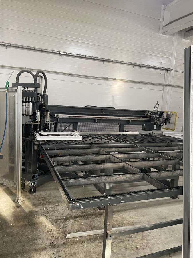 Сварочно-зачистная линия SL4Q + WP-CNC2.