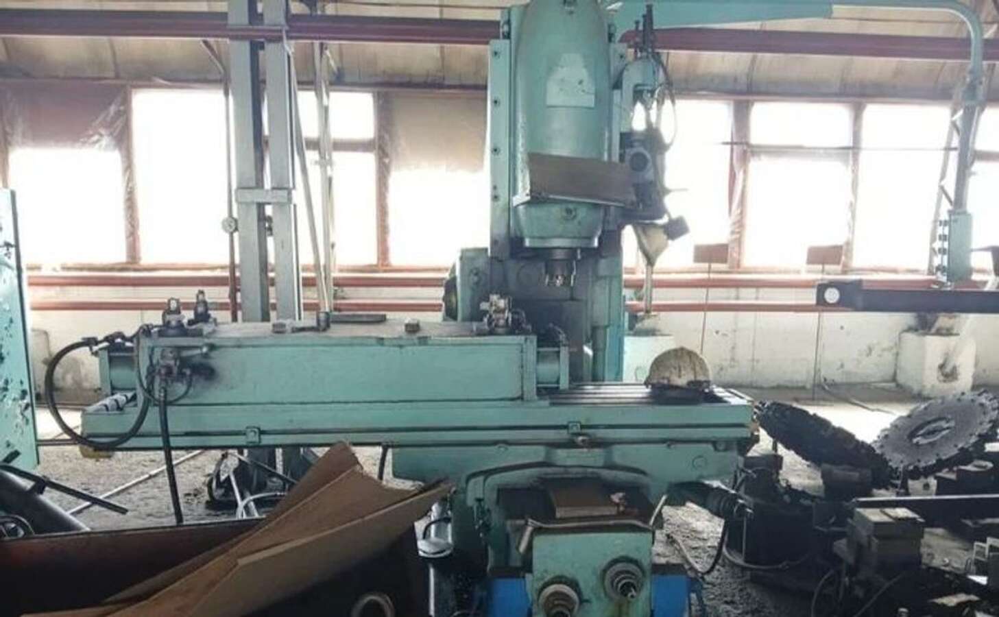 Станок универсально-фрезерный FWM-41M