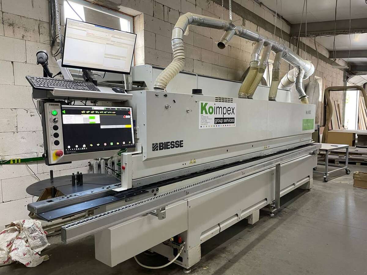Кромкооблицовочный станок AKRON 1440A BIESSE