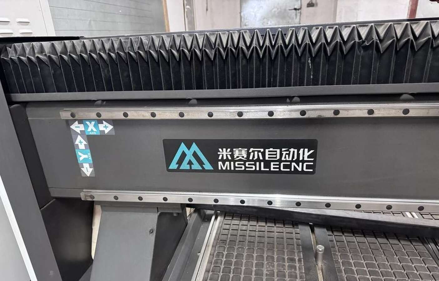 Фрезерный станок с ЧПУ Jinan missile М5S cnc