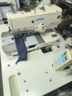 Петельная швейная машина Juki MEB-3200SS с глазком