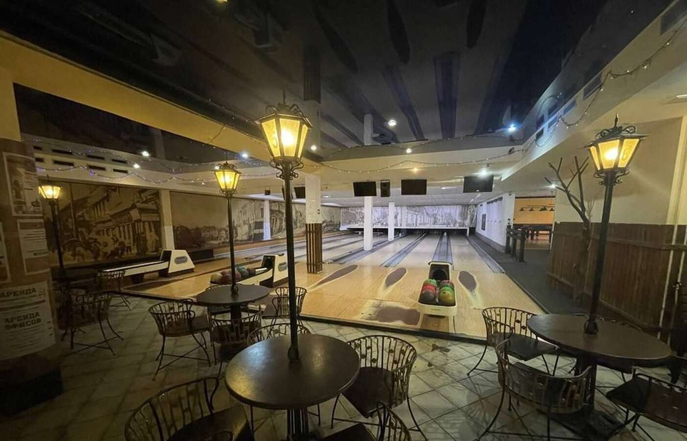 Боулинг Brunswick 6 дорожек
