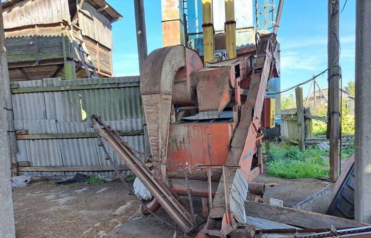 Очиститель вороха самопередвижной ОВС-25