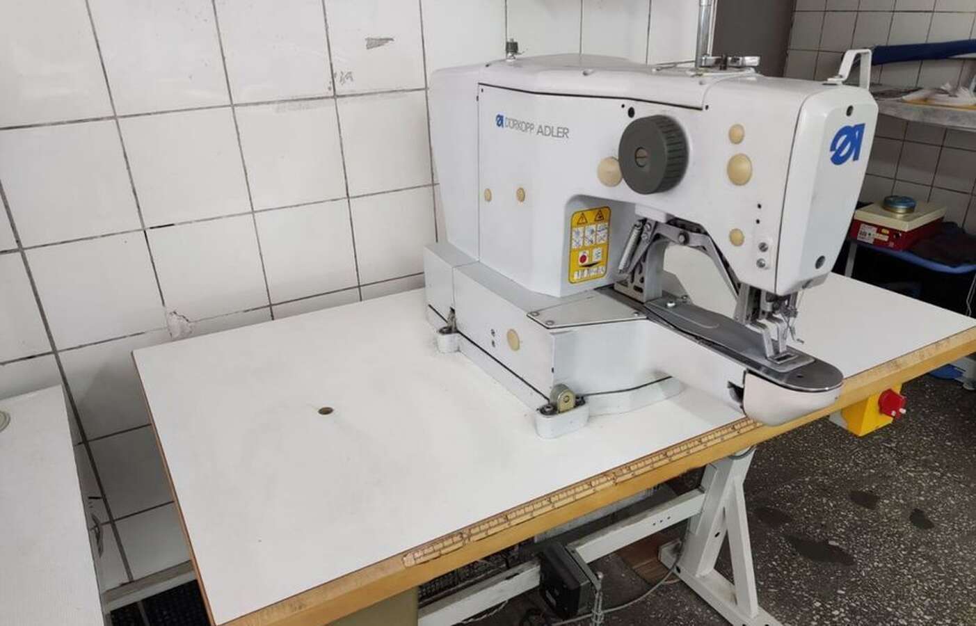 Закрепочная машина Durkopp Adler Premium 510-214