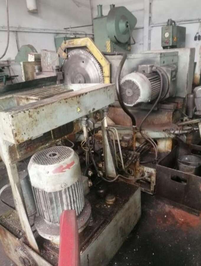 Станок автомат отрезной круглопильный 8Г663