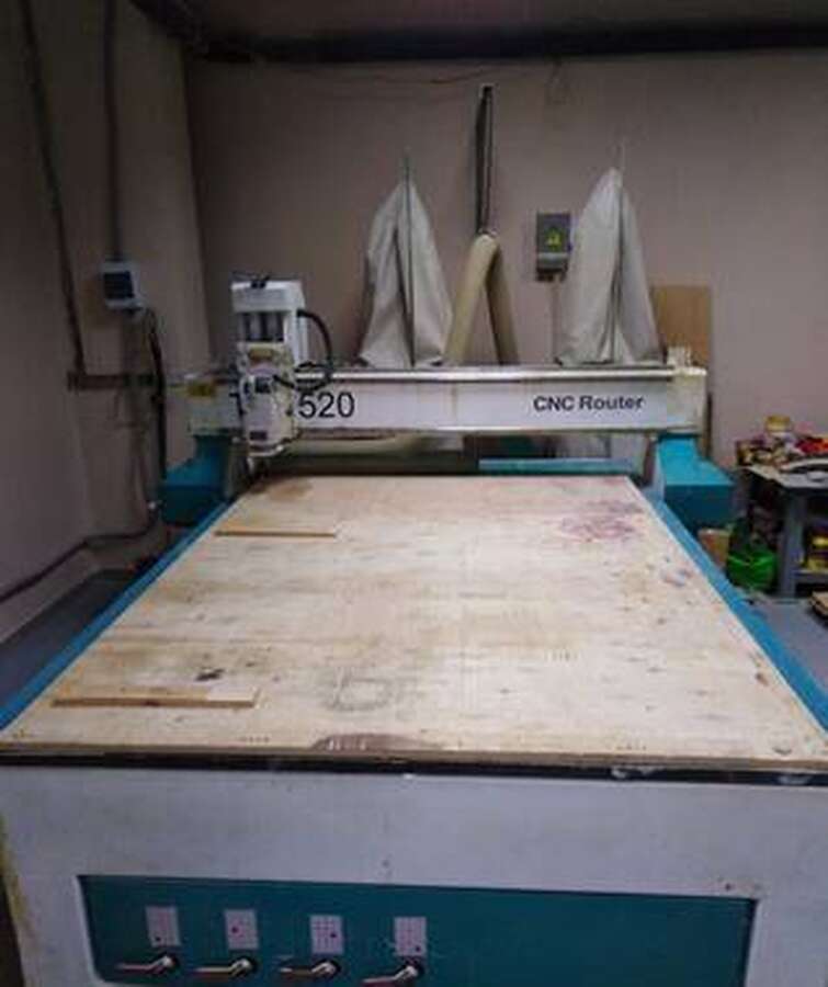 Фрезерно-гравировальный станок с ЧПУ 1520 CNC Router