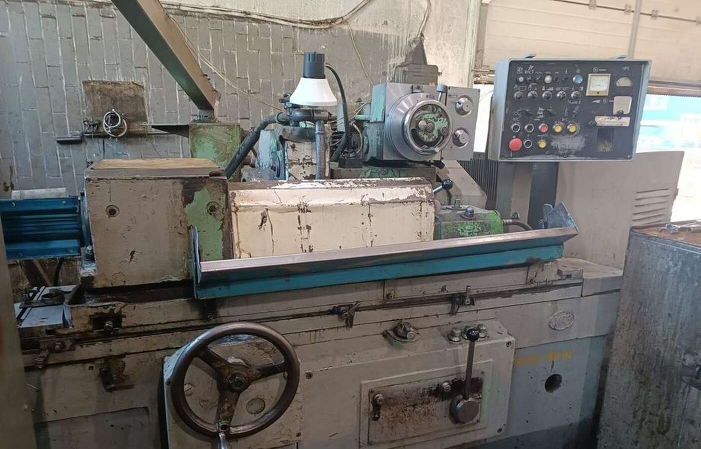 Станок круглошлифовальный 3М151