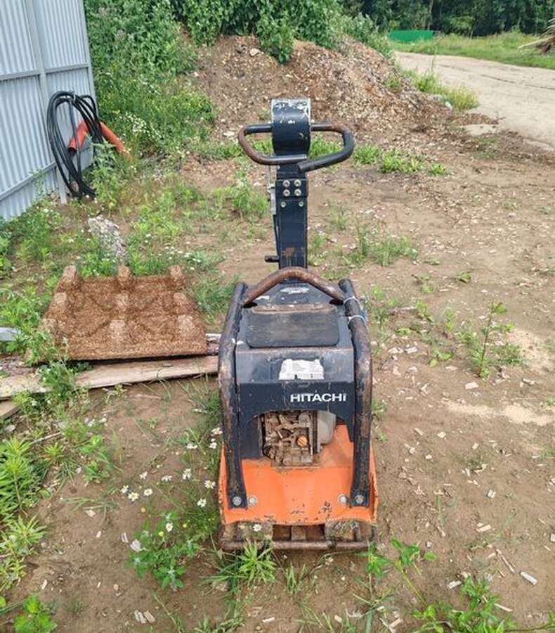 Виброплита HITACHI