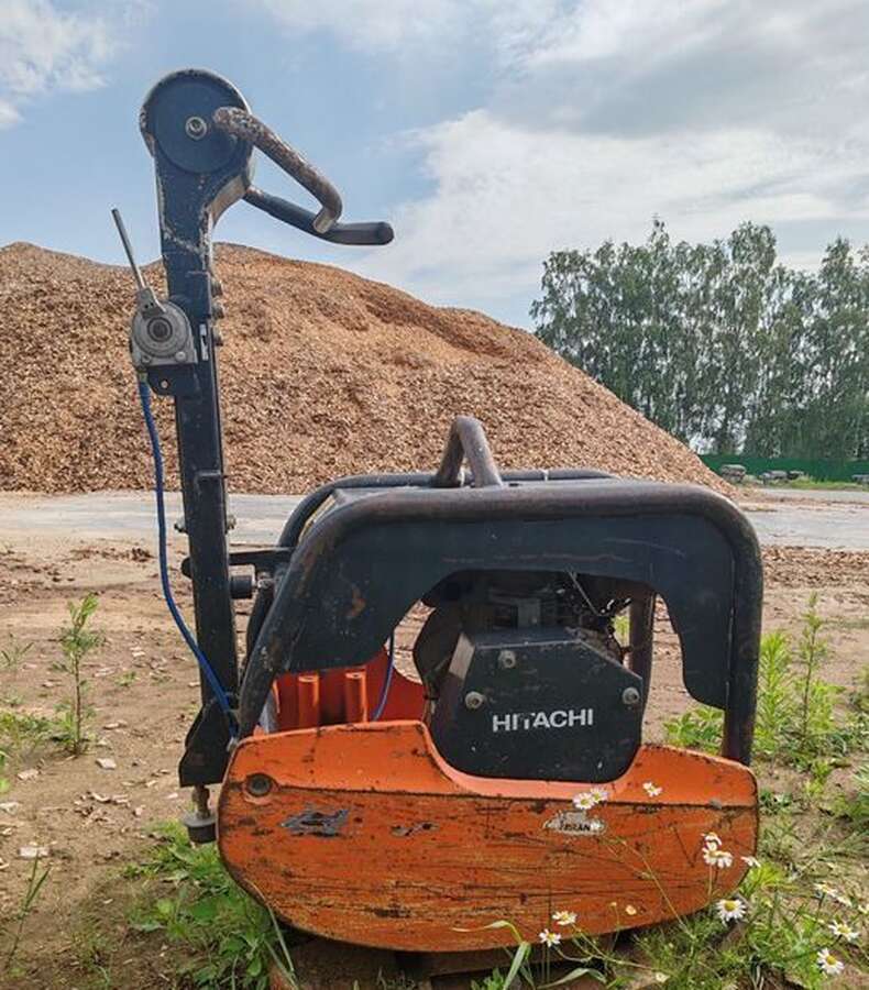Виброплита HITACHI