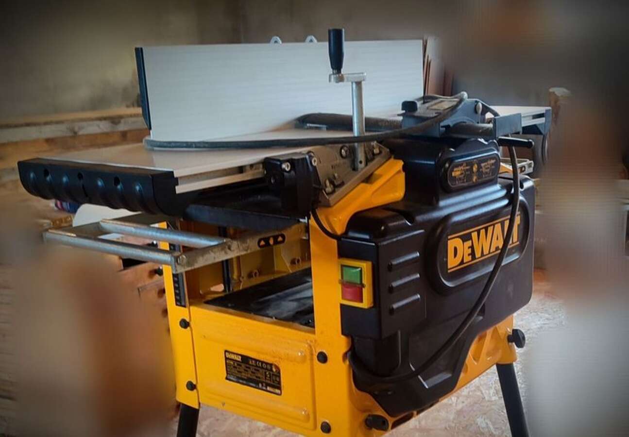 Фуговально-рейсмусовый станок DeWALT D27300