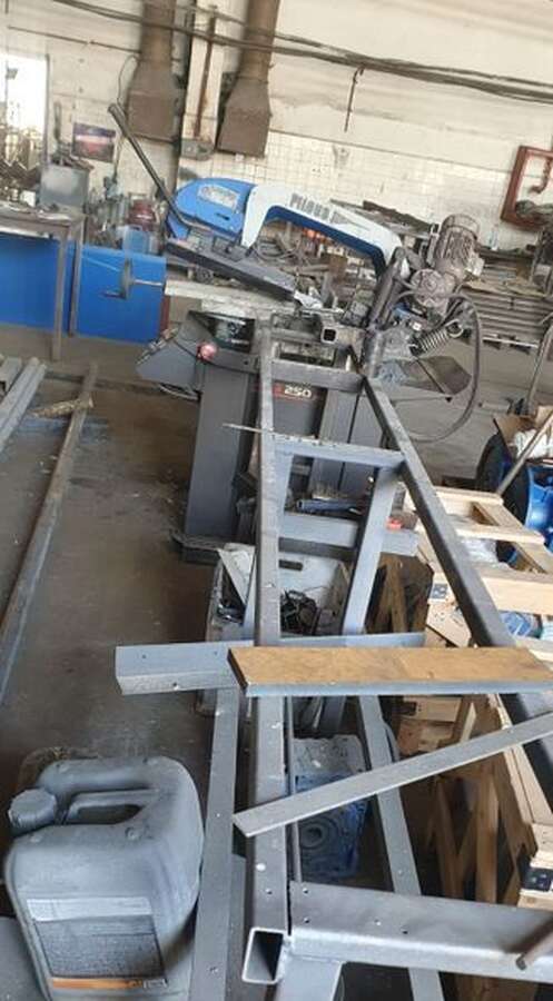 Ленточнопильный станок Pilous ARG 250 plus E
