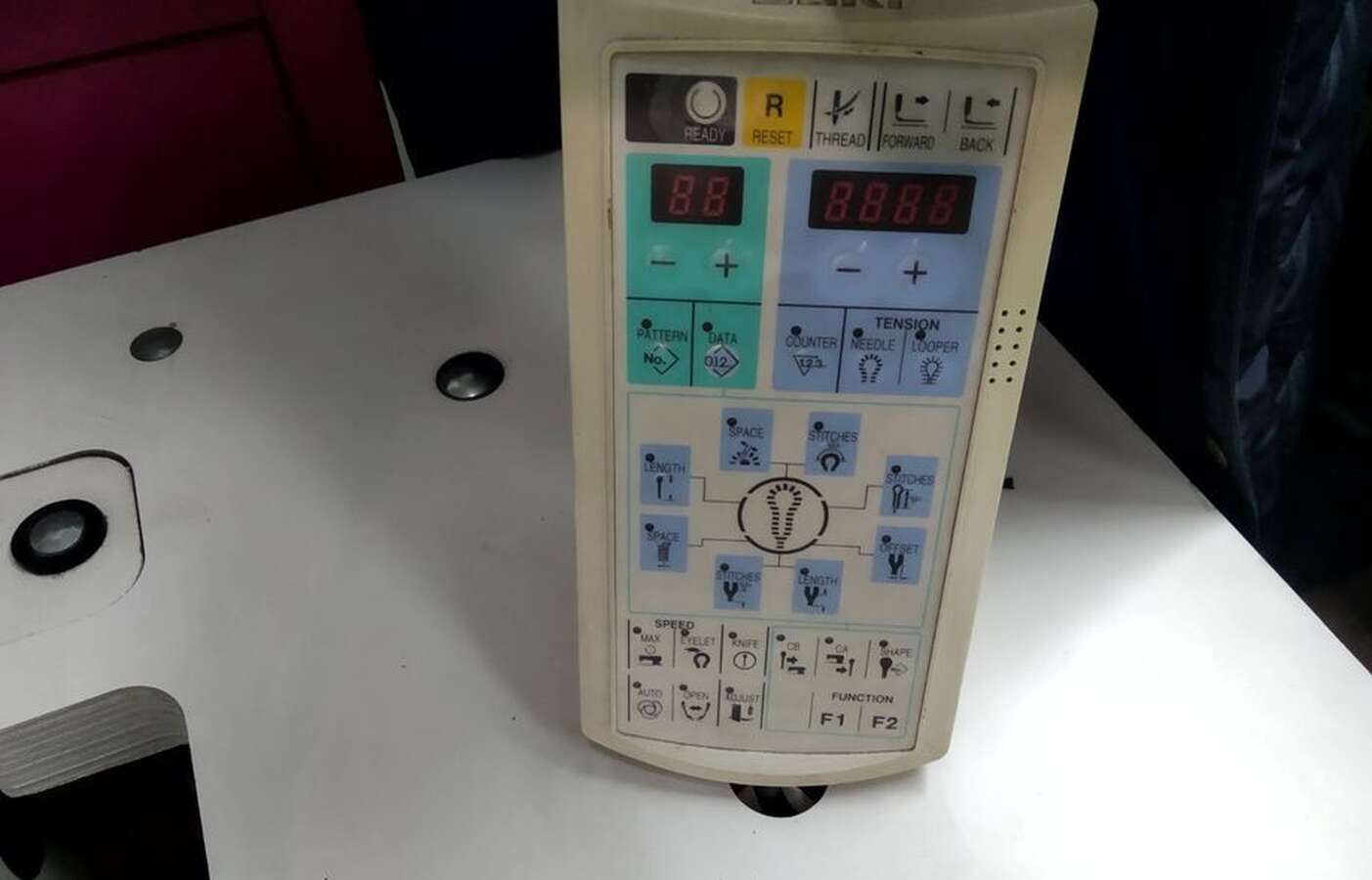 Петельная швейная машина Juki MEB-3200SS