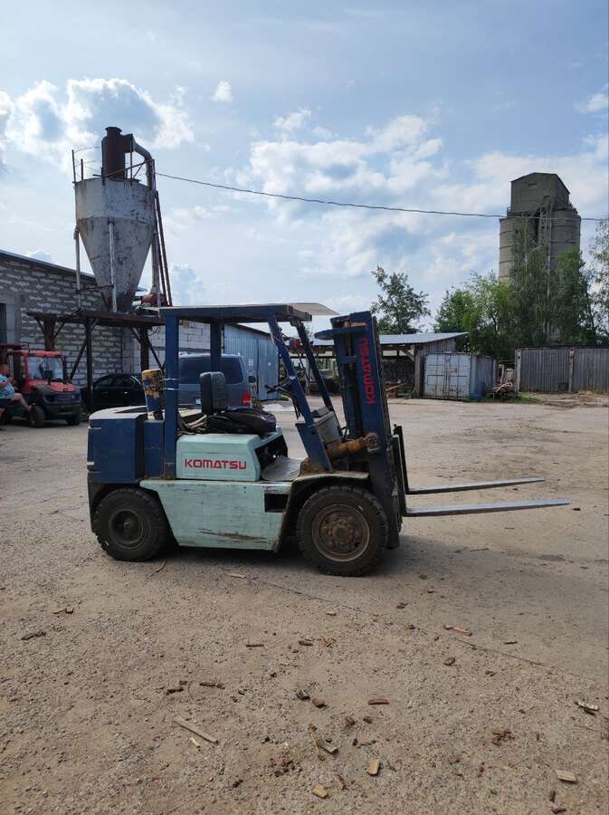 Погрузчик Komatsu FD 40