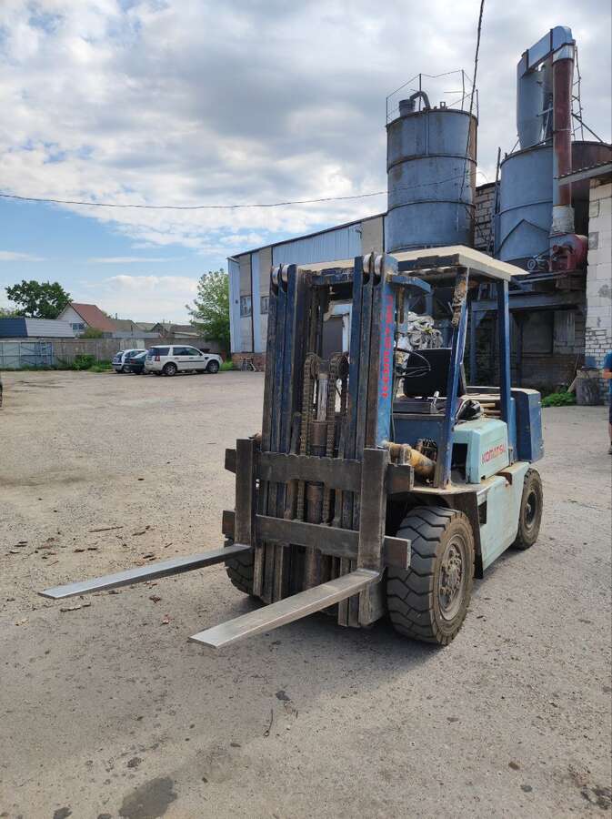 Погрузчик Komatsu FD 40