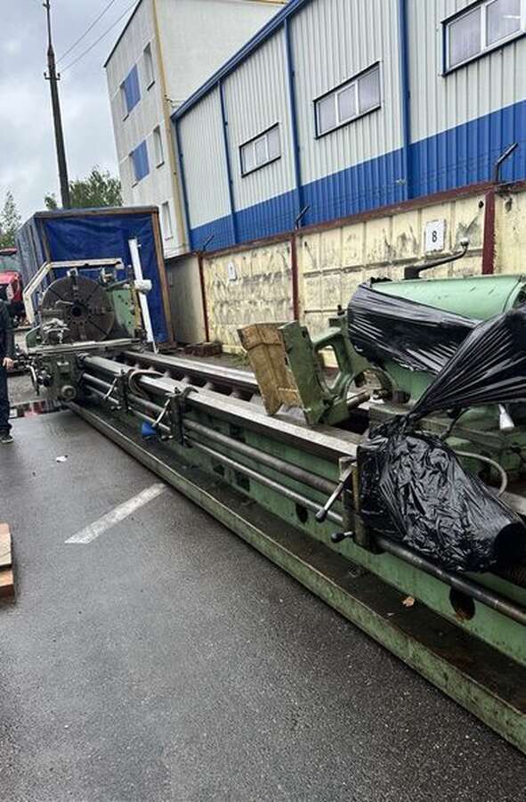 Станок токарно-винторезный универсальный 1М658