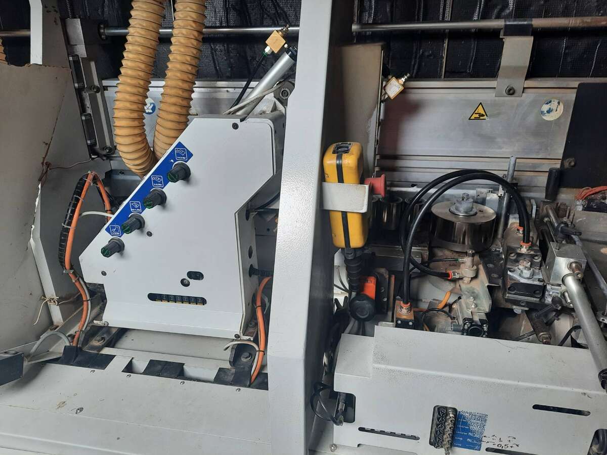 Кромкооблицовочный станок Biesse Roxyl 4.5
