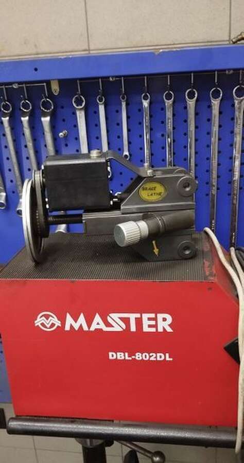 Станок для проточки тормозных дисков Master DBL-802DL