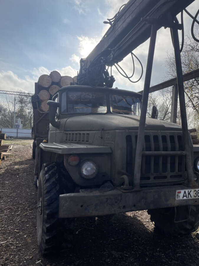 Лесовоз URAL-4320