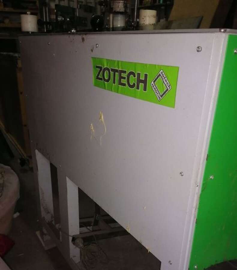 Кромкооблицовочный станок ZOTECH Q3 Optimal