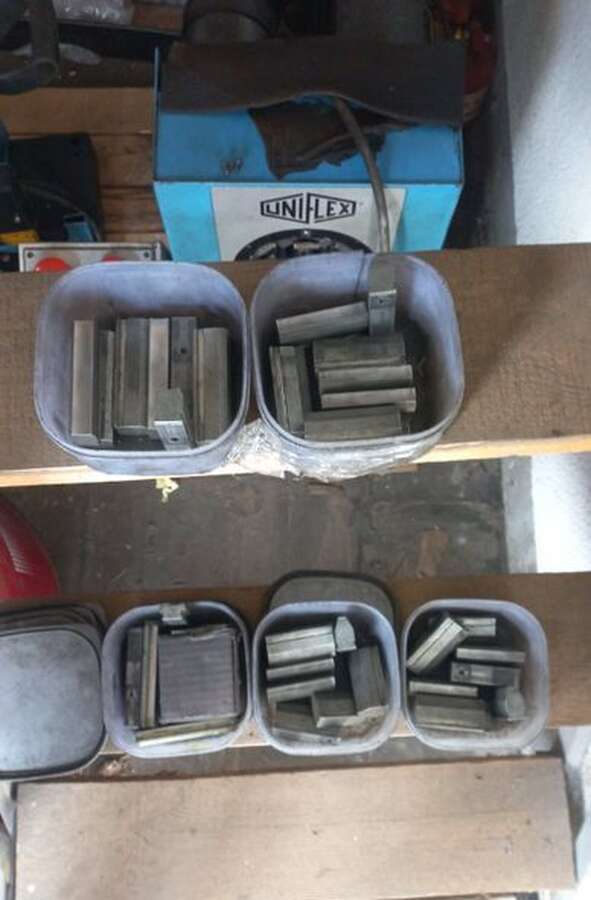 Опрессовочный станок Uniflex HM200