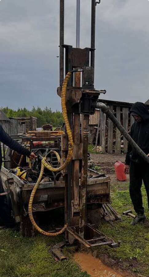 Буровая установка на базе прицепа Челябинск