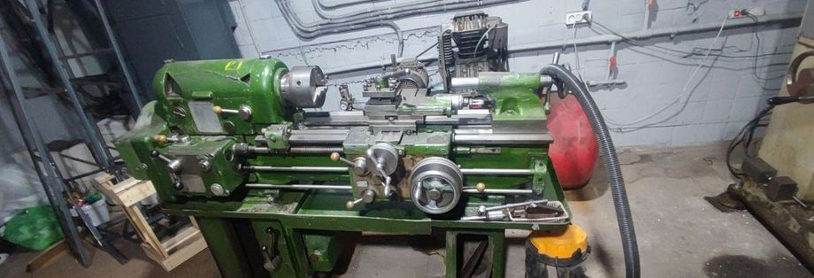 Станок токарно-винторезный универсальный ТВ-320