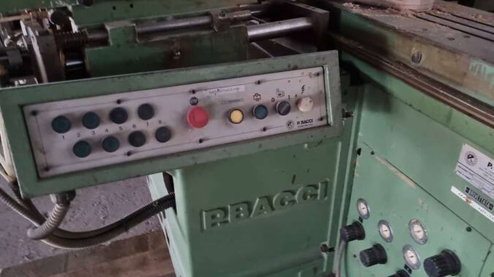 Станок фрезерный BACCI FC4 1600
