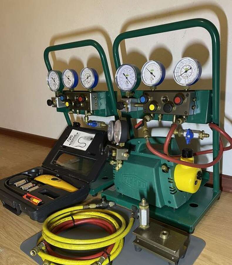 Заправочная станция Refco