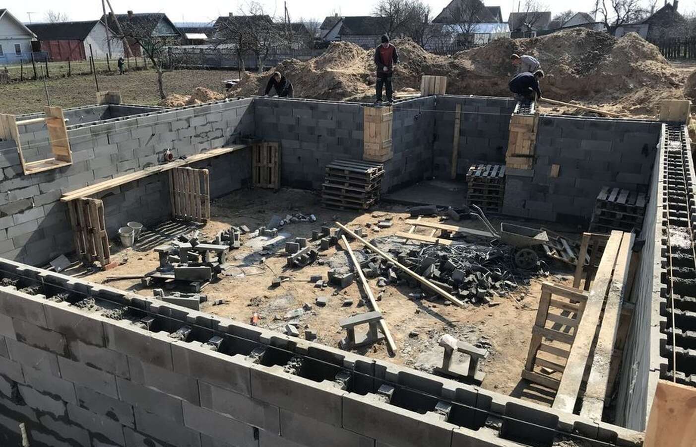 Линия производства вибропрессованых изделий