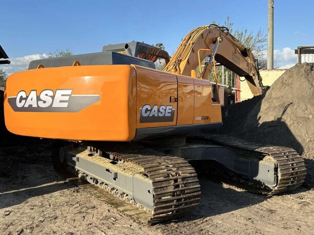 Гусеничный экскаватор CASE CX 210