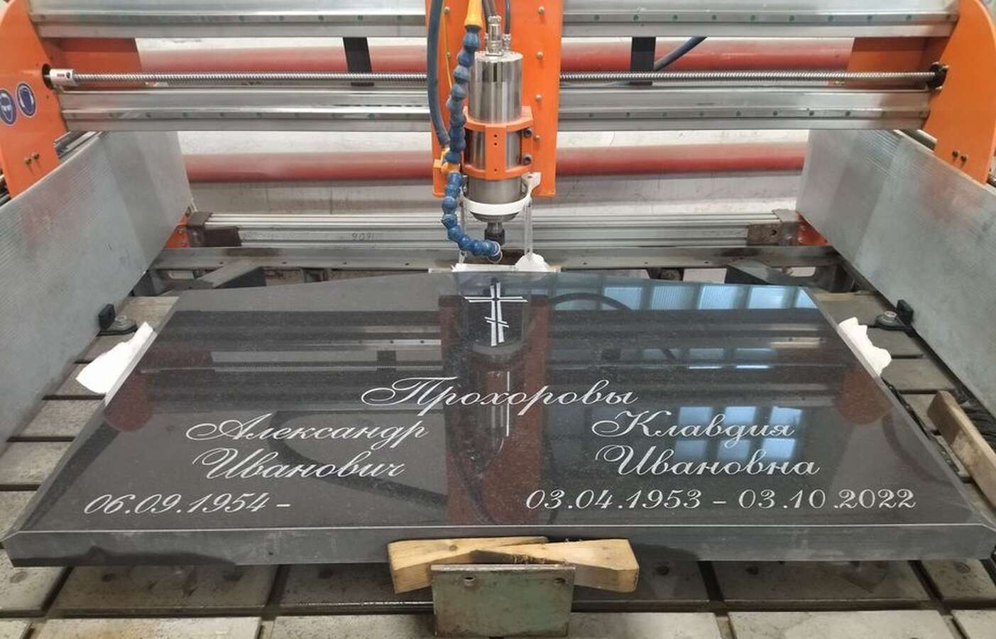 Фрезерный станок с ЧПУ по дереву и камню