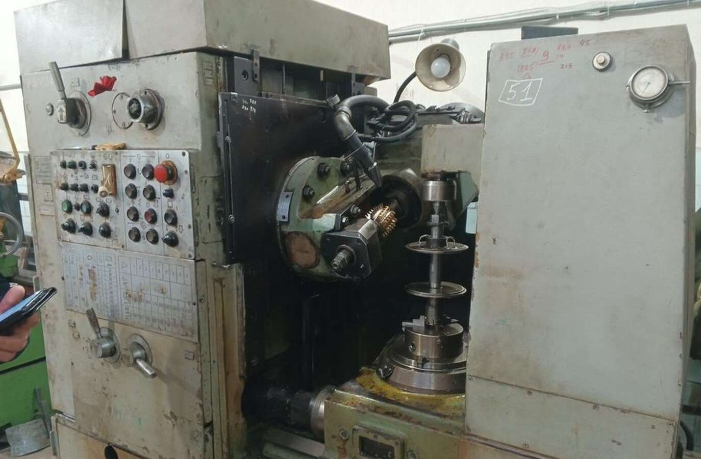 Зубофрезерный полуавтомат 53А30П