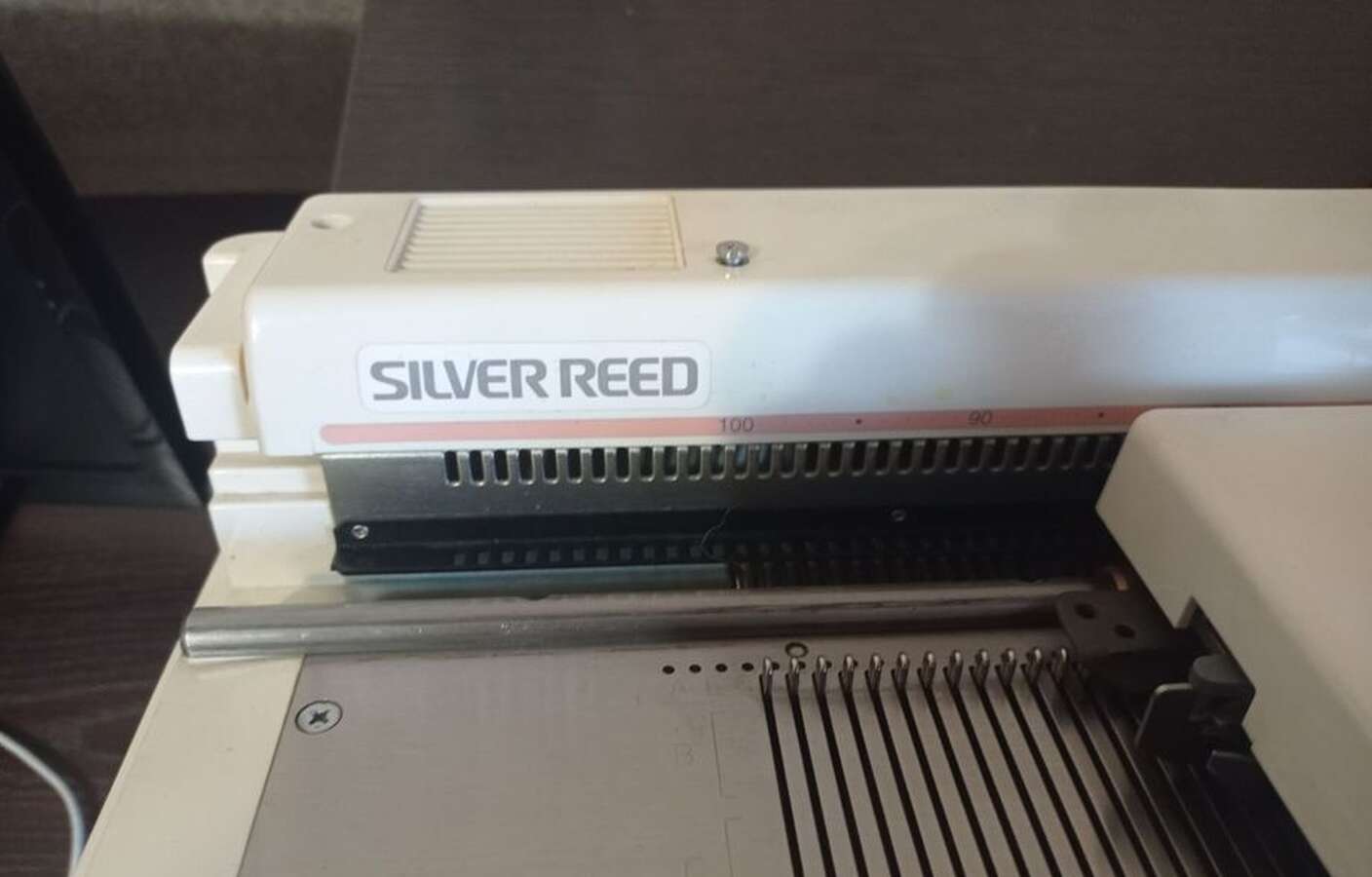 Вязальная машина Silver Reed SRP 60N
