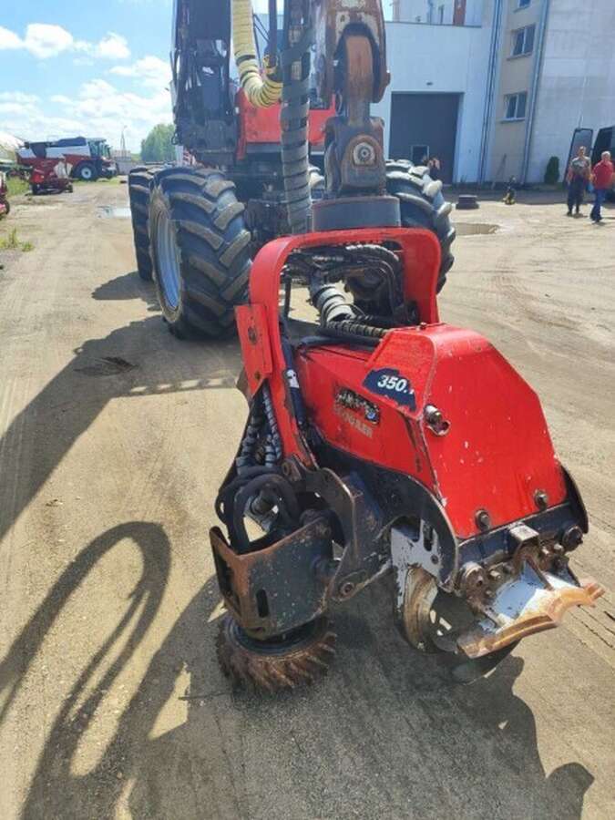 Харвестер Komatsu 901.4 с головкой 350.1