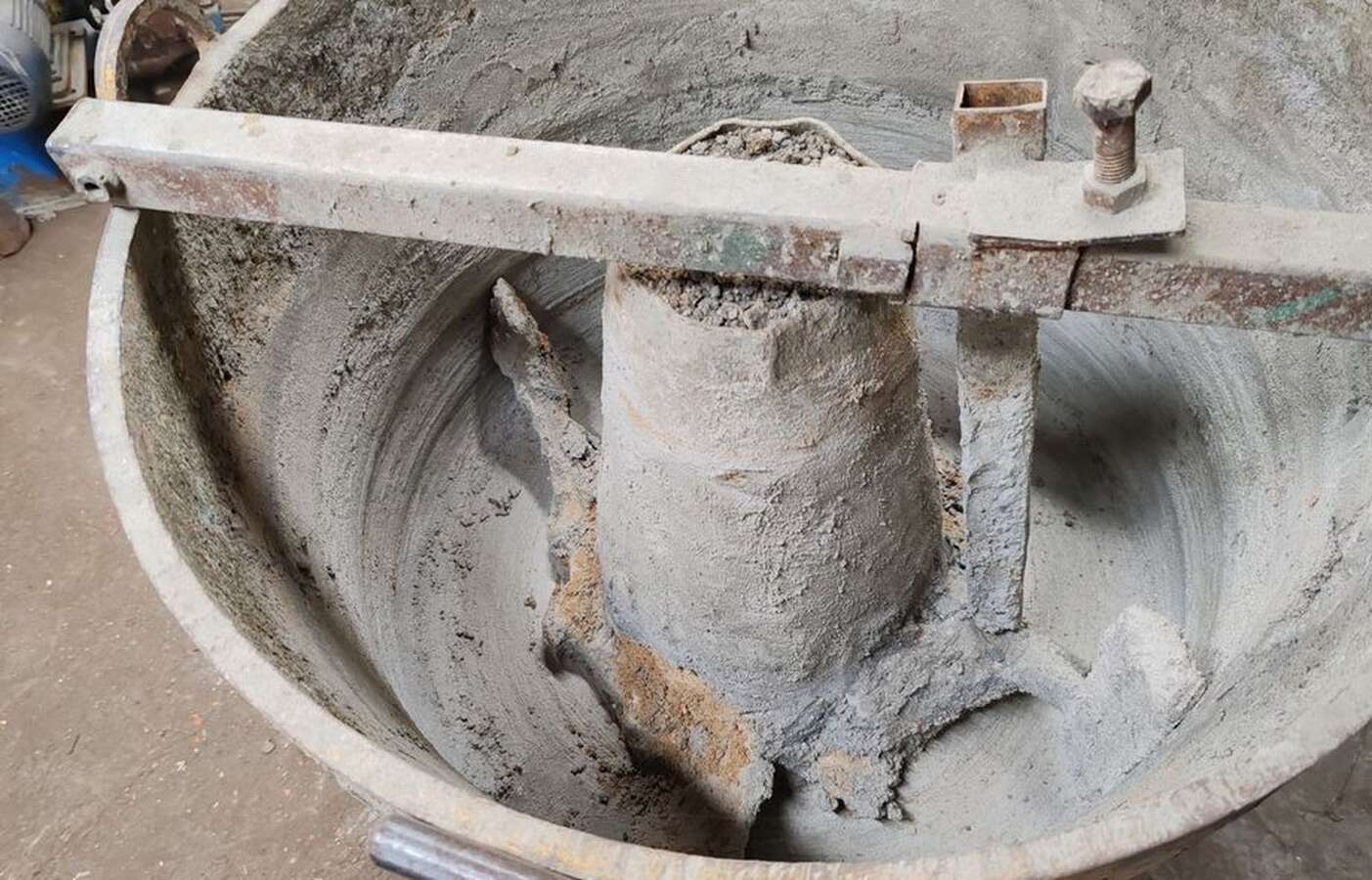 Вибропресс для тротуарной плитки, бордюра